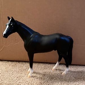 Black Breyer horse